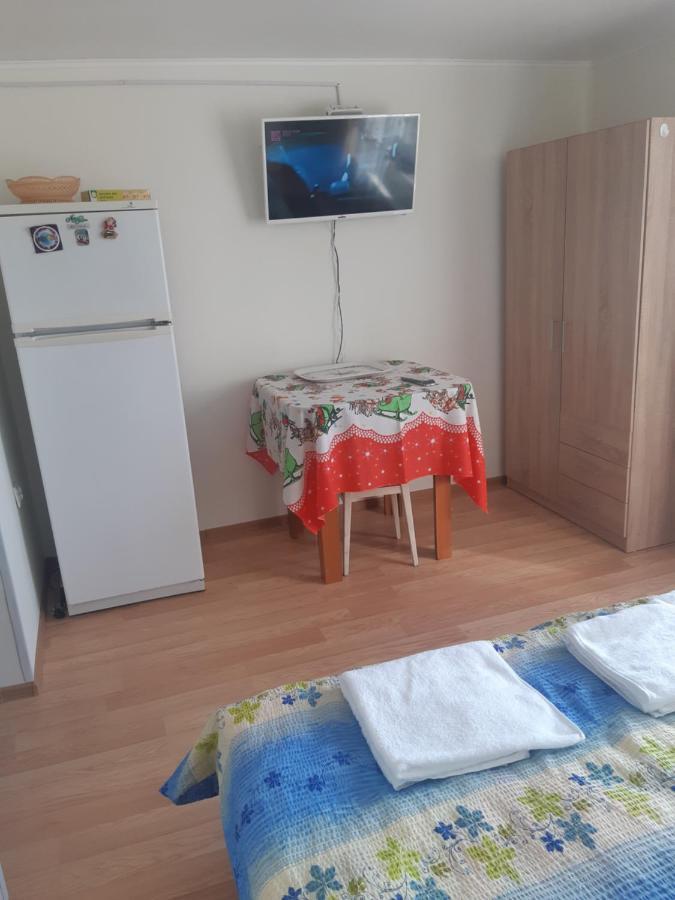 Lucian Studio Apartment Bucureşti Exterior foto